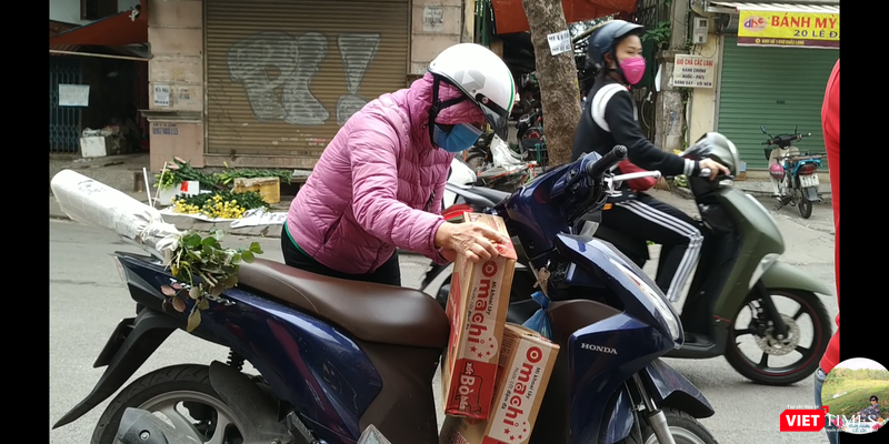 Nhiều người lo ngại thiếu thực phẩm khi có dịch nên đã vội mua đồ tích trữ