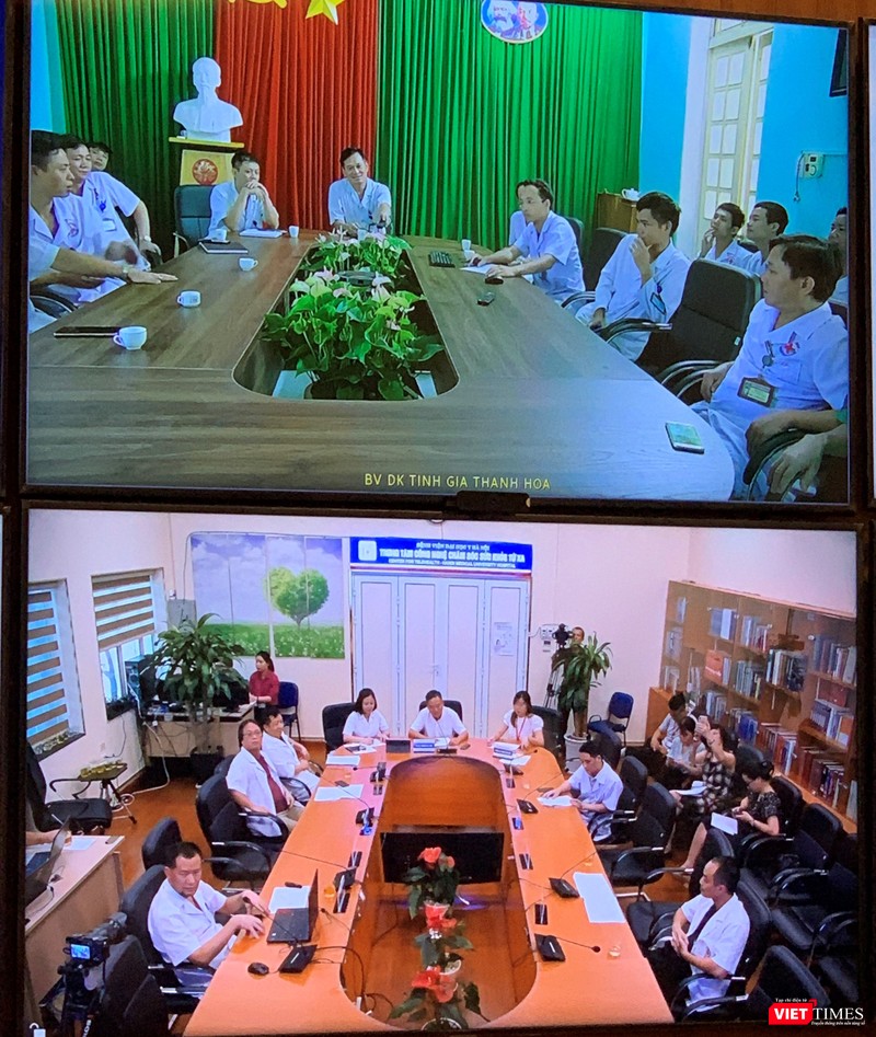 KCB từ xa ở điểm cầu BV Tĩnh Gia (Thanh Hóa) và điểm cầu BV Đại học Y Hà Nội KCB từ xa ở điểm cầu BV Tĩnh Gia (Thanh Hóa) và BV Đại học Y Hà Nội