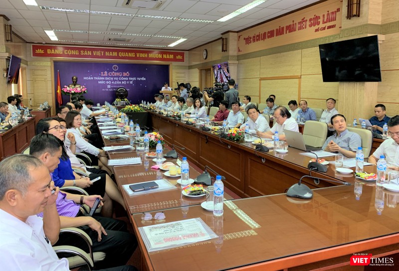 Bộ Y tế công bố hoàn thành dịch vụ công trực tuyến mức 4 Bộ Y tế công bố hoàn thành dịch vụ công trực tuyến mức 4