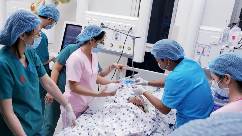 Ca phẫu thuật cho 2 bé sinh đôi ở BV TP. HCM Ca phẫu thuật cho 2 bé sinh đôi ở BV TP. HCM