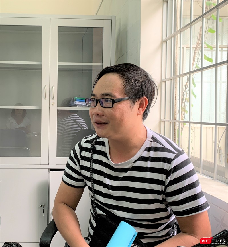 Trưởng một nhóm giáo dục đồng đằng trao đổi về những biện pháp phòng, chống HIV trong nhóm đồng tính nam Anh Đinh Thành Hậu – Trưởng Nhóm Full House - chia sẻ về những biện pháp phòng, chống HIV của nhóm trong cộng đồng