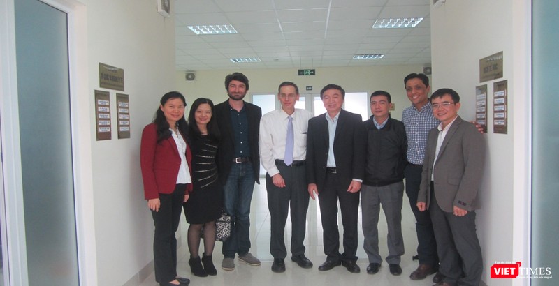 Các giảng viên tham gia dự án “Nâng cao năng lực đào tạo và nghiên cứu về bệnh không lây nhiễm ở Việt Nam&quot; do Trường Đại học Y Hà Nội thực hiện