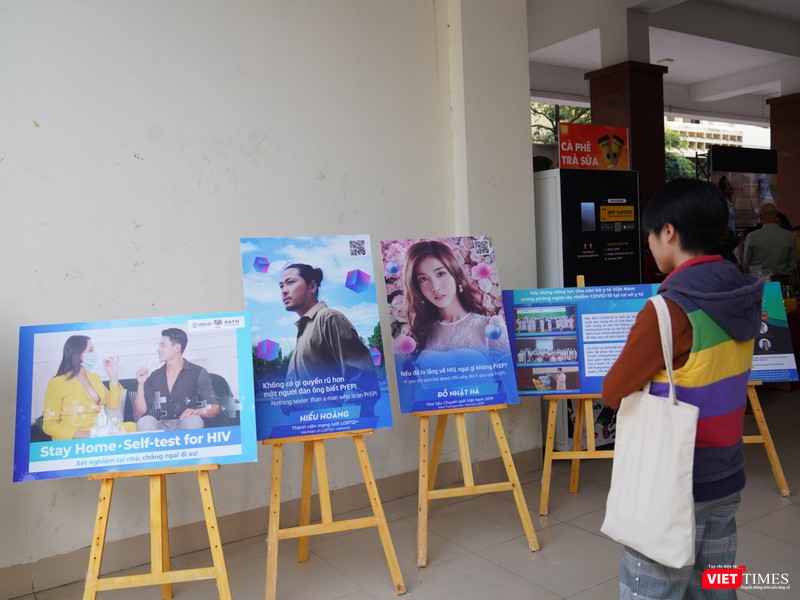 Triển lãm tranh “Dịch bệnh bùng phát: Dịch bệnh trong thế giới kết nối hiện nay” diễn ra từ 7 đến ngày 14/12/2020 Triển lãm tranh “Dịch bệnh bùng phát: Dịch bệnh trong thế giới kết nối hiện nay” diễn ra từ 7 đến ngày 14/12/2020