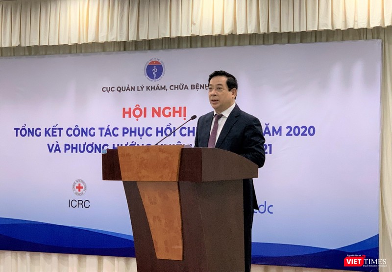 PGS.TS. Lương Ngọc Khuê – Cục trưởng Cục Quản lý khám, chữa bệnh (Bộ Y tế) khẳng định vai trò của PHCN trong chăm sóc, điều trị cho bệnh nhân