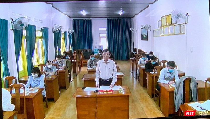 Đại diện tỉnh Gia Lai báo cáo tình hình dịch tại điểm cầu trực tuyến Đại diện tỉnh Gia Lai báo cáo tình hình dịch tại điểm cầu trực tuyến