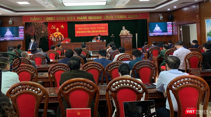 GS.TS. Nguyễn Quang Tuấn – Giám đốc BV Bạch Mai trao đổi tại hội nghị. GS.TS. Nguyễn Quang Tuấn – Giám đốc BV Bạch Mai trao đổi tại hội nghị.