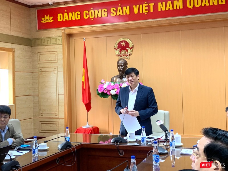 GS.TS. Nguyễn Thanh Long - Uỷ viên Trung ương Đảng, Bộ trưởng Bộ Y tế - chủ trì hội nghị