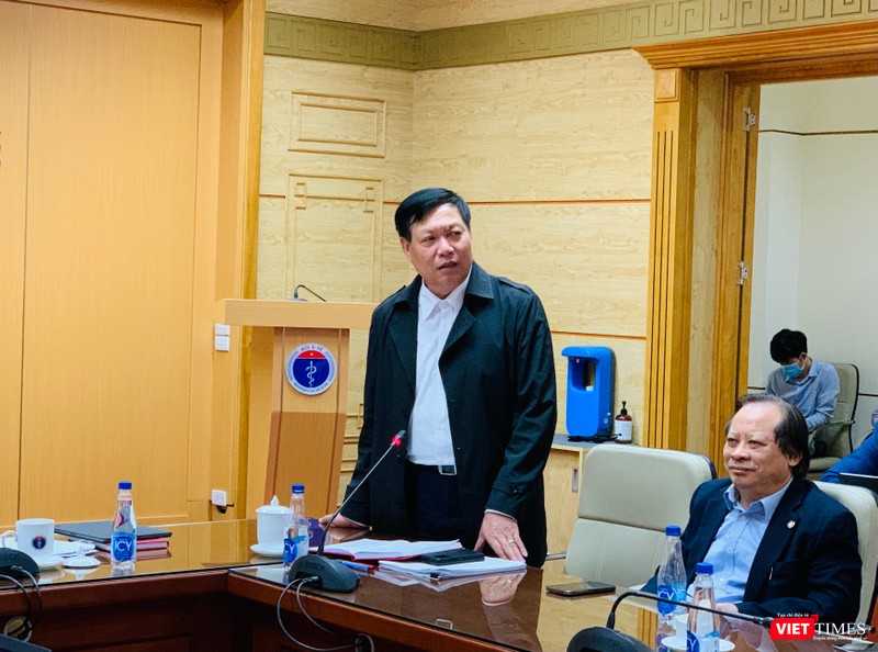 Thứ trưởng Bộ Y tế Đỗ Xuân Tuyên chỉ đạo cụ thể việc triển khai tiêm chủng tại các địa phương