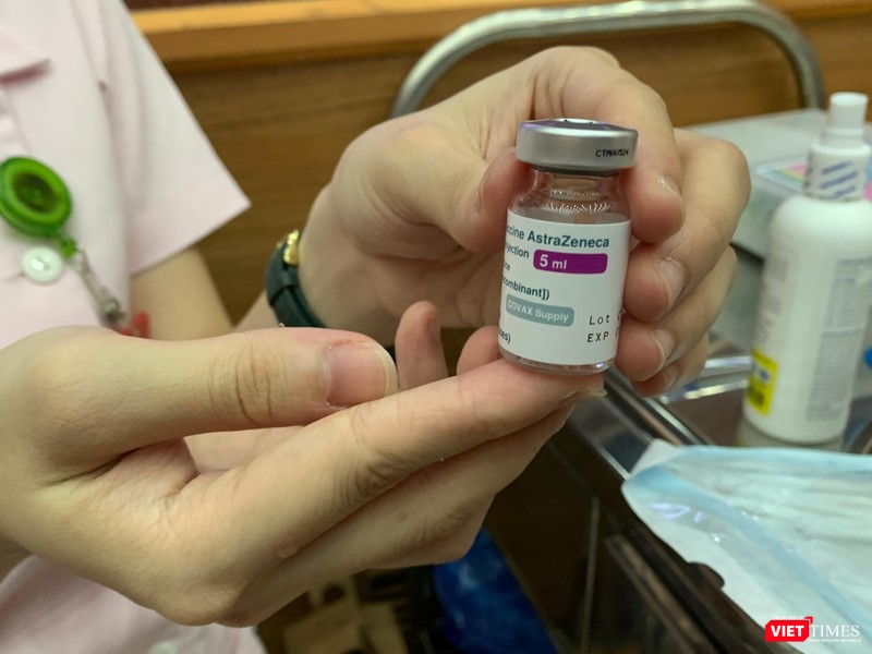 Trường Đại học Y Hà Nội đã tổ chức tiêm được hơn 5.000 liều vaccine AstraZeneca đảm bảo an toàn Trường Đại học Y Hà Nội đã tổ chức tiêm được hơn 5.000 liều vaccine AstraZeneca đảm bảo an toàn