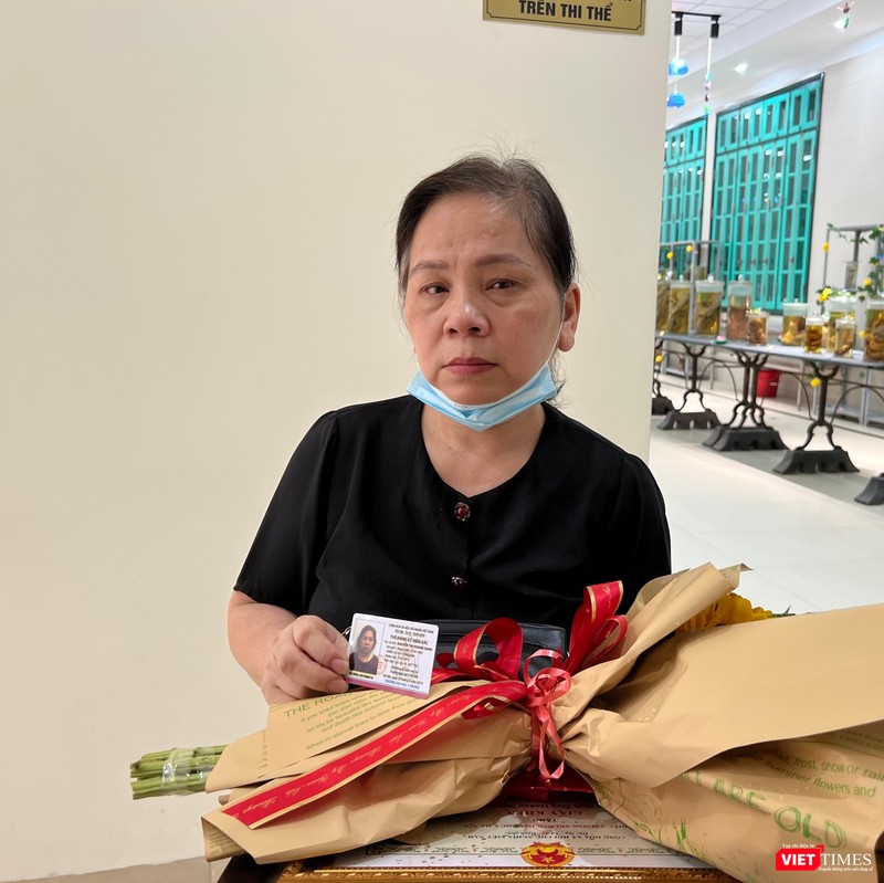 Bà Nguyễn Thị Hoàng Oanh (59 Vân Hồ 2, Hà Nội) - có chồng đã hiến thân thể cho nghiên cứu y khoa ở Trường Đại học Y Hà Nội Bà Nguyễn Thị Hoàng Oanh (59 Vân Hồ 2, Hà Nội) - có chồng đã hiến thân thể cho nghiên cứu y khoa ở Trường Đại học Y Hà Nội