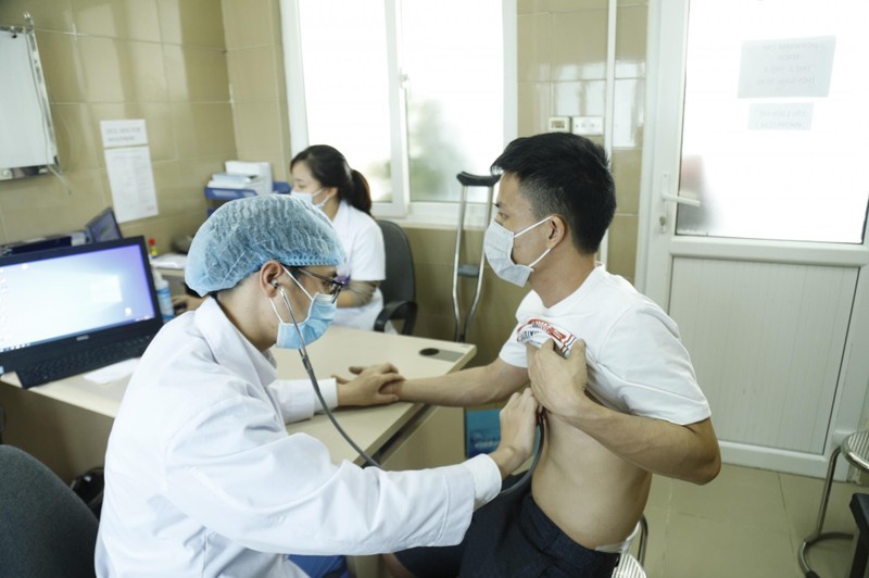 Tuy có nhiều khó khăn, các bác sĩ Bệnh viện K vẫn hoàn thành tốt nhiệm vụ khám, chữa bệnh cho nhân dân Tuy có nhiều khó khăn, các bác sĩ Bệnh viện K vẫn hoàn thành tốt nhiệm vụ khám, chữa bệnh cho nhân dân