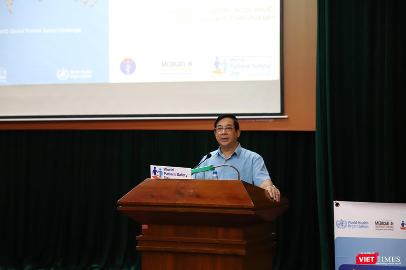 PGS.TS Lương Ngọc Khuê - Cục trưởng Cục Quản lý khám, chữa bệnh (Bộ Y tế) - phát biểu tại lễ mít tinh PGS.TS Lương Ngọc Khuê - Cục trưởng Cục Quản lý khám, chữa bệnh (Bộ Y tế) - phát biểu tại lễ mít tinh