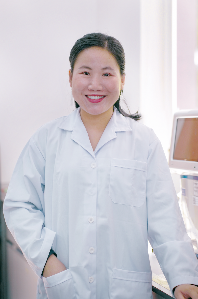 TS. Hà Thị Thanh Hương (sinh năm 1989) - Trưởng Bộ môn Kỹ thuật Mô và Y học Tái tạo, Khoa Kỹ thuật Y sinh, Đại học Quốc tế, Đại học Quốc gia TP. Hồ Chí Minh. TS. Hà Thị Thanh Hương (sinh năm 1989) - Trưởng Bộ môn Kỹ thuật Mô và Y học Tái tạo, Khoa Kỹ thuật Y sinh, Đại học Quốc tế, Đại học Quốc gia TP. Hồ Chí Minh.