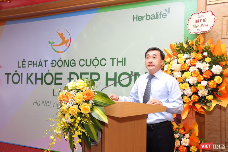 Thứ trưởng Bộ Y tế Trần Văn Thuấn phát biểu tại buổi lễ VT_THuan.jpeg