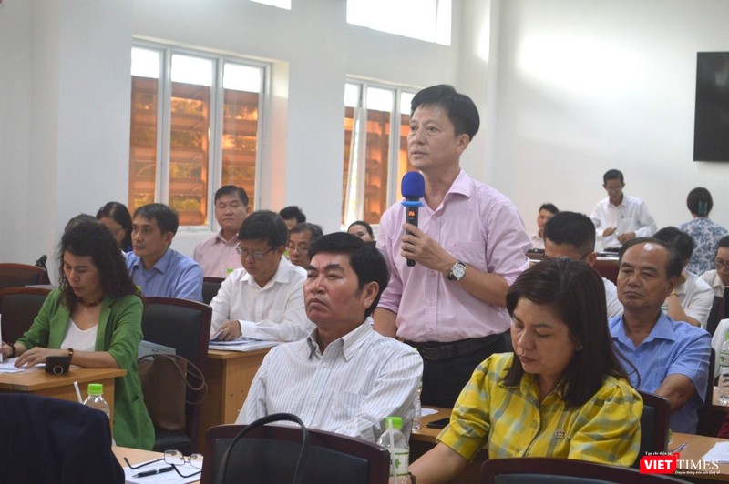 Các đại biểu chia sẻ về những khó khăn trong công tác truyền thông y tế ở tất cả các tuyến VT_Các đại biểu.jpg