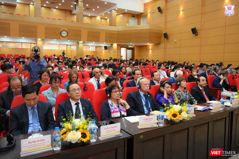Hội nghị thu hút nhiều chuyên gia hàng đầu các lĩnh vực của Pháp và Việt Nam tham dự VT_dai bieu.jpg