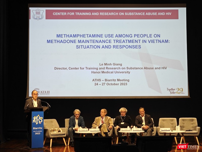 PGS. Lê Minh Giang báo cáo tại Hội nghị về nghiện chất, viêm gan và HIV (ATHS) Biarritz, Cộng hòa Pháp tháng 10/2023 VT_ Le Minh Giang 2.jpg