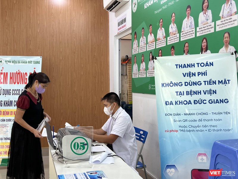 Quy định thanh toán trực tiếp sẽ bảo vệ quyền lợi của người bệnh khi cơ sở y tế thiếu thuốc, vật tư y tế VT_ thanhtoan.jpg