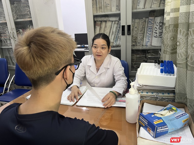 Khám bệnh BHYT cho người nhiễm HIV VT_MSM1.JPG