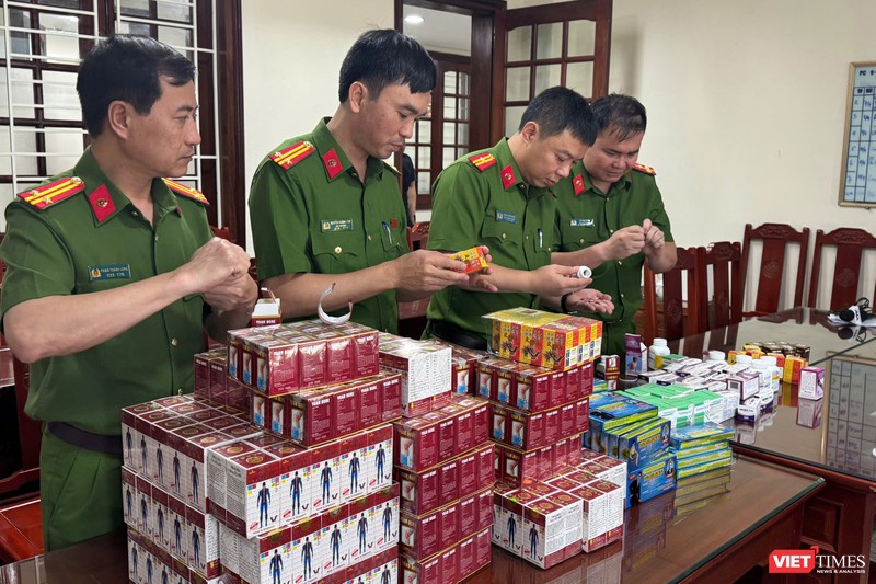 Hàng chục nghìn hộp thuốc giả được Công an Thanh Hoá thu giữ VT_ CA.jpg