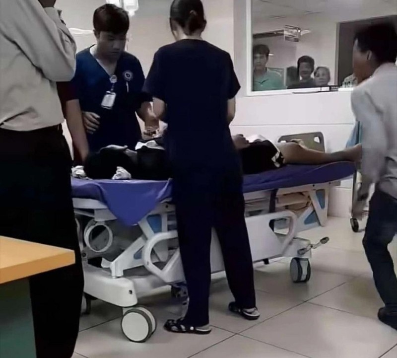 Vụ hành hung nhân viên y tế ở Phú Thọ 494578494-1053984729917697-8573580988455168432-n-5798-6445.jpg
