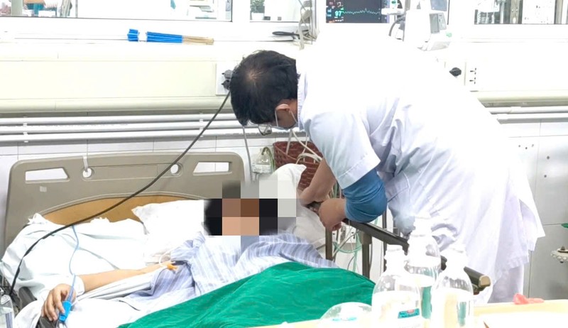Nạn nhân uống thuốc quá liều đã qua cơn nguy kịch z6630130950908_1b69523164828deca546c7738378b07f.jpg