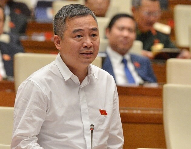 PGS.TS Nguyễn Lân Hiếu: Nên tổ chức kỳ thi tốt nghiệp tại các trường đại học y thành kỳ thi quốc gia có chung ngân hàng đề thi, do Hội đồng Y khoa Quốc gia giám sát. Tieu-su-bac-si-Nguyen-Lan-Hieu-2-1.jpg