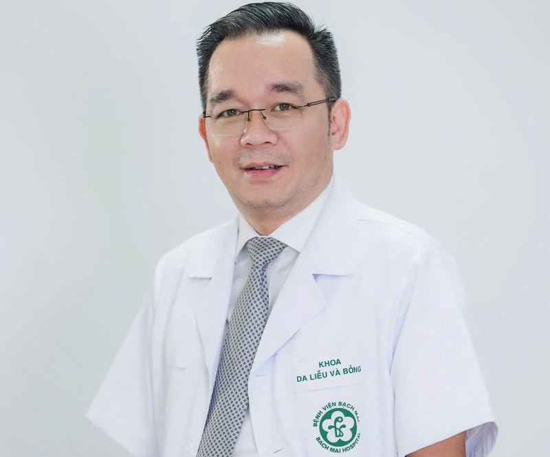 ThS.BSCKII Trần Thái Sơn cho biết việc kê đơn thuốc 90 ngày cần được cá thể hoá để đảm bảo an toàn bệnh nhân BS Sơn.jpg