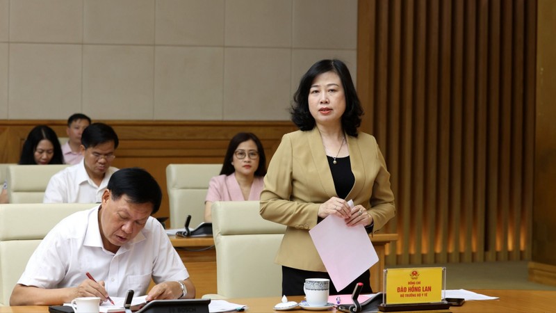 Bộ trưởng Bộ Y tế Đào Hồng Lan cho biết hệ thống còn nhiều điểm nghẽn. Ảnh: VGP/Đức Tuân bo-truong-y-te-pb-17519735300392035688756.jpg