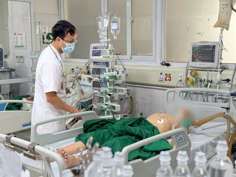 Sau mũi tiêm ở cơ sở tư nhân không rõ chuyên môn, nạn nhân bị liệt toàn thân 1.jpg