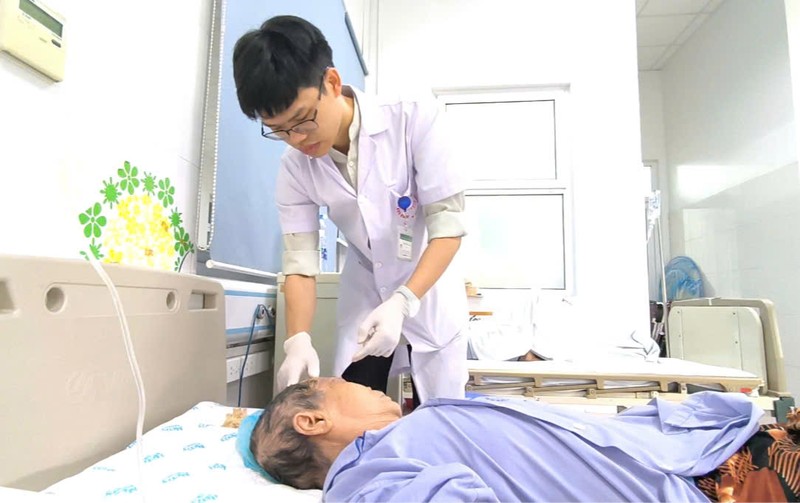 Bệnh nhân đã qua cơn nguy kịch z6805782962041_24e1136955502830f3646570f0a1be02.jpg