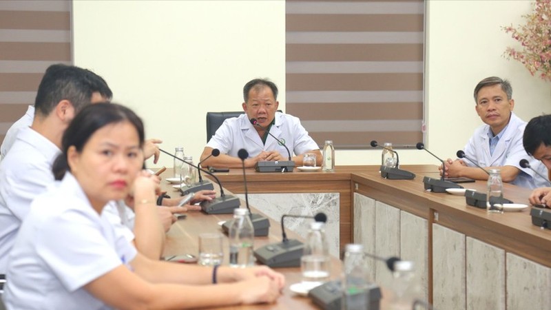 Lãnh đạo BV Việt Đức hội chẩn hỗ trợ tuyến dưới cấp cứu người dân trong bão Yagi nhờ hệ thống 5G img2990-17260397576331389165317-3315.jpg