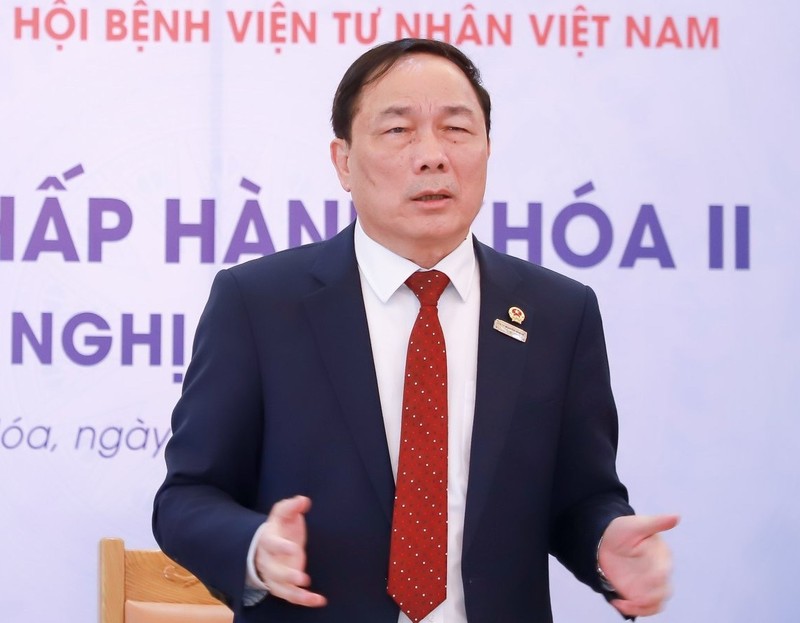 GS Nguyễn Văn Đệ cho biết: BV tư không có ‘bà đỡ’, buộc phải đi con đường khác De1.jpg