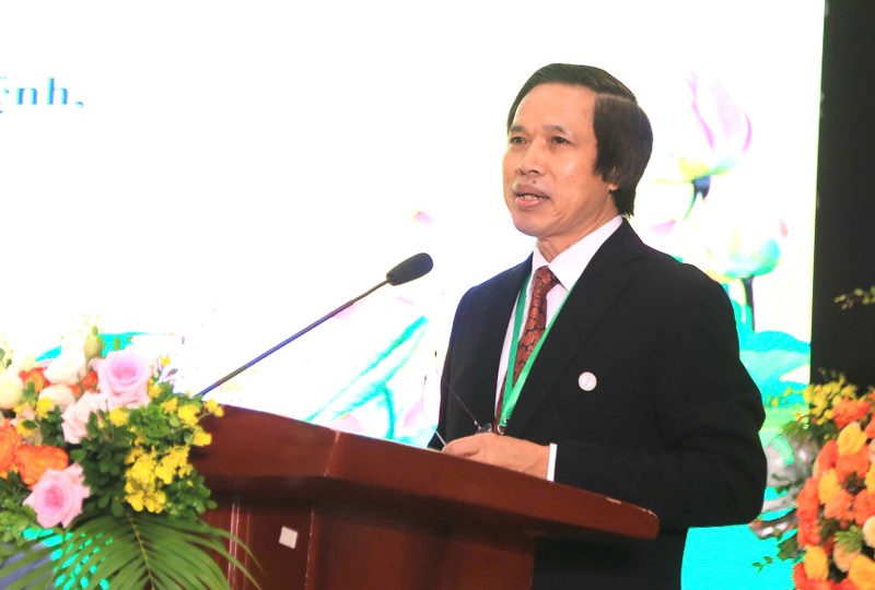 TS.DS Cao Hưng Thái được Bầu làm Chủ tịch Hội Dược sĩ BV Việt Nam 2.jpg