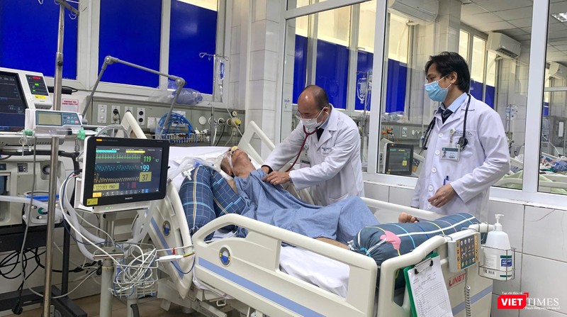 Điều trị bệnh nhân sốt xuất huyết biến chứng ở BV Bạch Mai VT_SXH.jpg