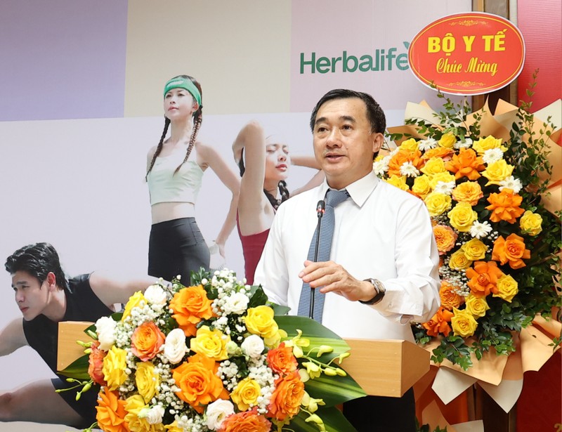 Thứ trưởng Trần Văn Thuấn đánh giá cao sức lan toả của “Tôi khỏe đẹp hơn”. Thuấn.jpg