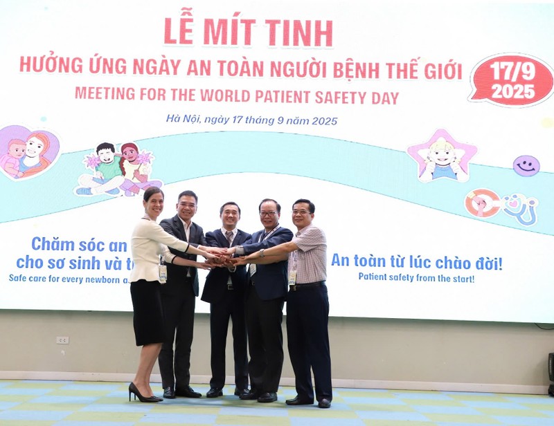 Đại diện Bộ Y tế và WHO cam kết đảm bảo “An toàn từ lúc chào đời” cho người bệnh 2.jpg