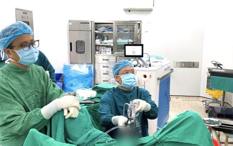 Ca mổ cắt khối phì đại tuyến tiền liệt IMG_0362.jpeg