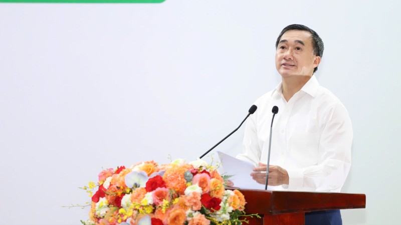 Thứ trưởng Bộ Y tế Trần Văn Thuấn nhấn mạnh: Cơ sở y tế không khói thuốc là yêu cầu bắt buộc IMG_9792.JPG