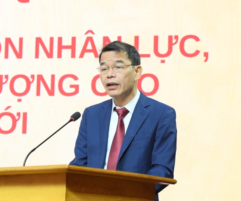TS. Vũ Thanh Mai phát biểu đề dẫn 5.JPG