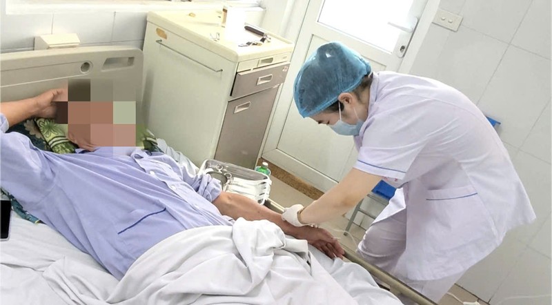 Nhiều bệnh nhân sốt xuất huyết nặng nhập viện sau mưa bão z7100988536519_096485275a70ec75219a7c48b910c0d9.jpg