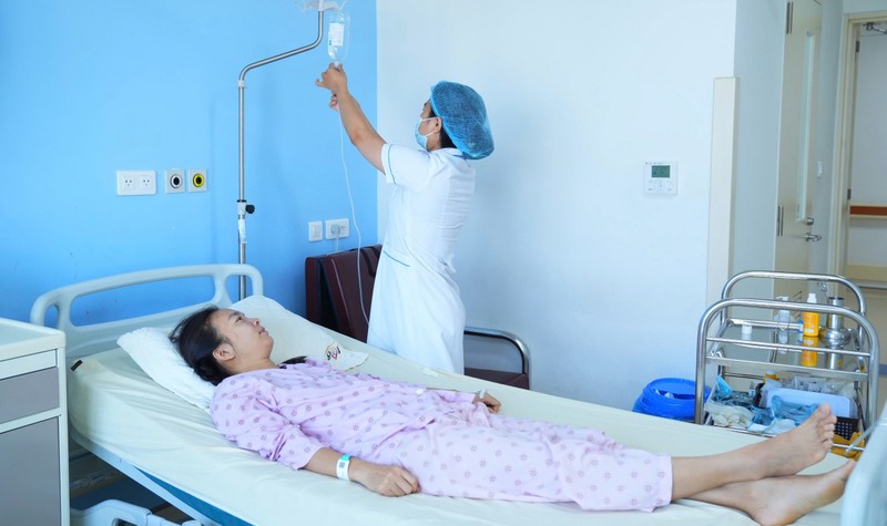 Bệnh nhân đã hồi phục nhanh sau ca mổ z7102160143024_e84797f1e031ea9b118f967596990b63.jpg