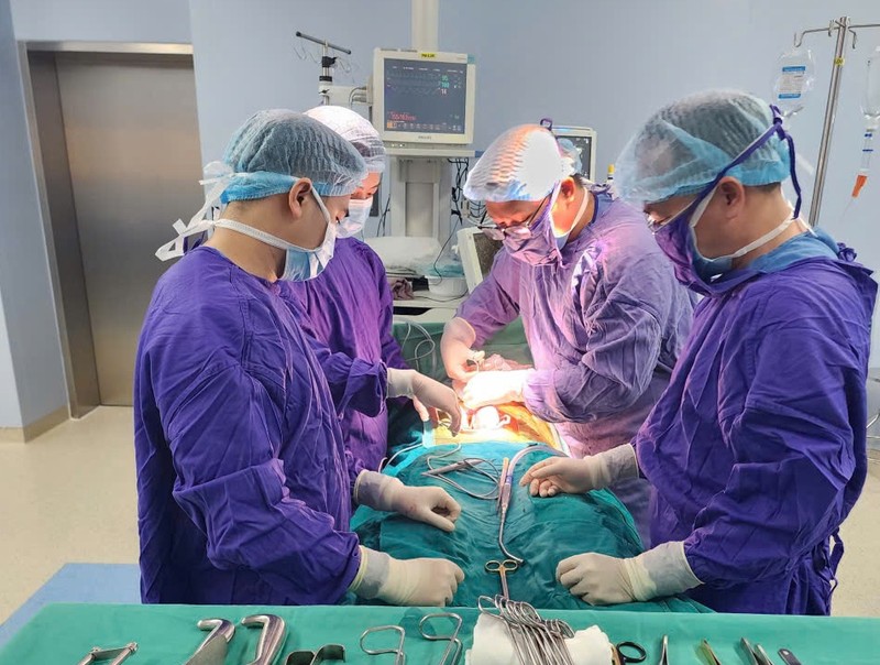 Ca mổ chỉnh sửa gen hiếm gặp 3.jpg