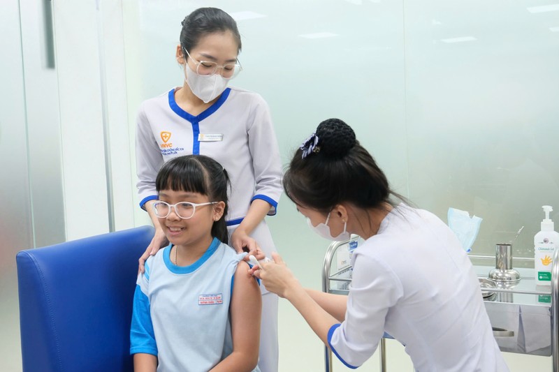 -tiem-vac-xin-tai-VNVC.jpg