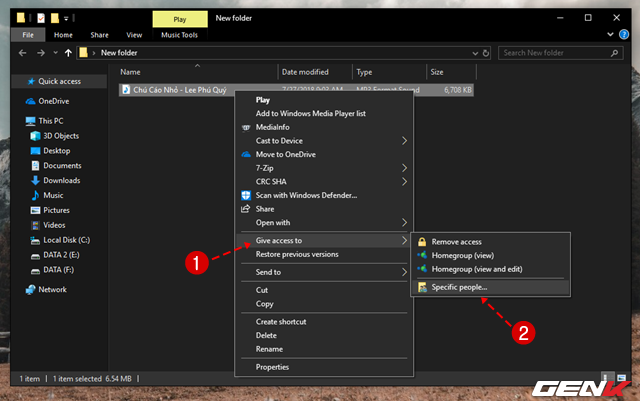 Nhấn phải chuột vào tập tin mình cần làm việc và chọn Give Access To > Specific People.