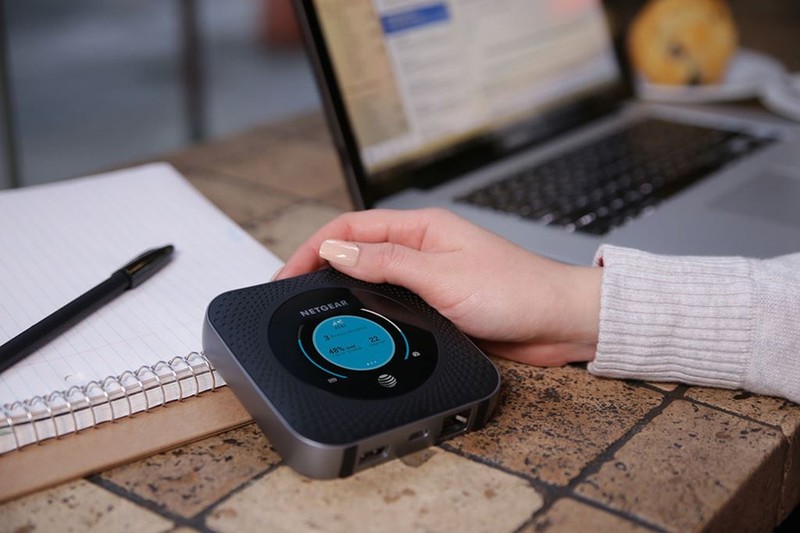 Thiết bị phát sóng Wi-Fi từ SIM 4G trên thị trường có rất nhiều model khác nhau. Ảnh: Netgear. Thiết bị phát sóng Wi-Fi từ SIM 4G trên thị trường có rất nhiều model khác nhau. Ảnh: Netgear.