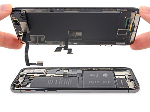 Apple đang sử dụng màn hình OLED iPhone do Samsung sản xuất. Ảnh: ifixit. Apple đang sử dụng màn hình OLED iPhone do Samsung sản xuất. Ảnh: ifixit.