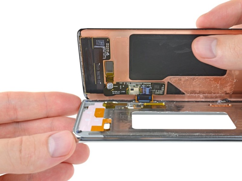 Không có linh kiện Nhật, ngay cả Samsung cũng không thể sản xuất smartphone Không có linh kiện Nhật, ngay cả Samsung cũng không thể sản xuất smartphone