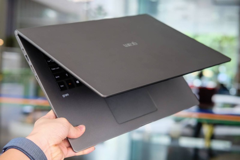 Gram 2019 - laptop 17 inch nhẹ nhất thế giới