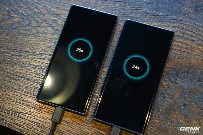 Trải nghiệm sạc nhanh củ sạc 45W và 25W của Samsung Galaxy Note10+, kết quả thật bất ngờ! - Ảnh 10. Trải nghiệm sạc nhanh củ sạc 45W và 25W của Samsung Galaxy Note10+, kết quả thật bất ngờ! - Ảnh 10.